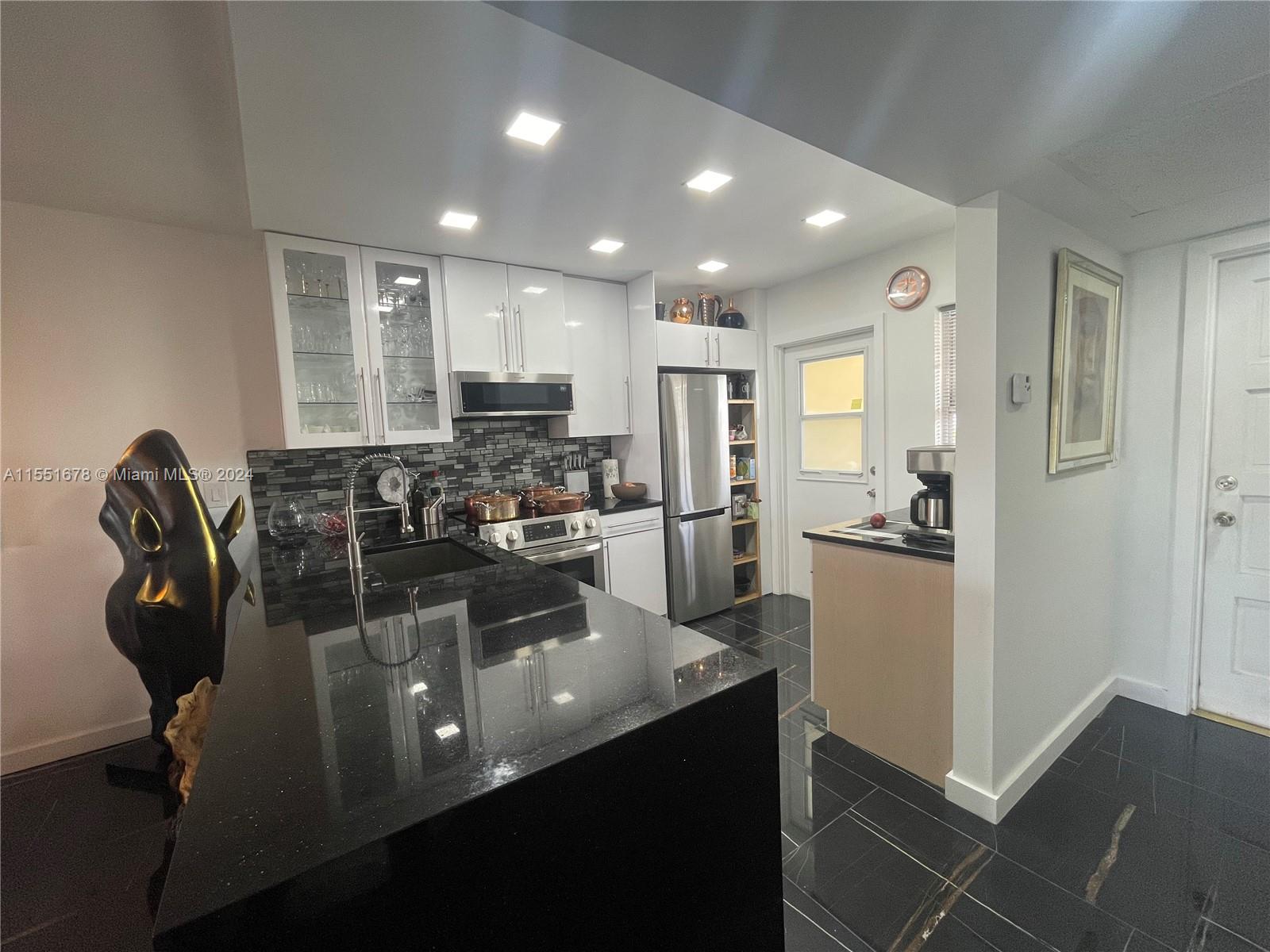 2751 Palm Aire Dr, Pompano Beach, FL, 33069 United States, 1 Bedroom Bedrooms, ,1 BathroomBathrooms,Residential,For Sale,Palm Aire Dr,A11551678