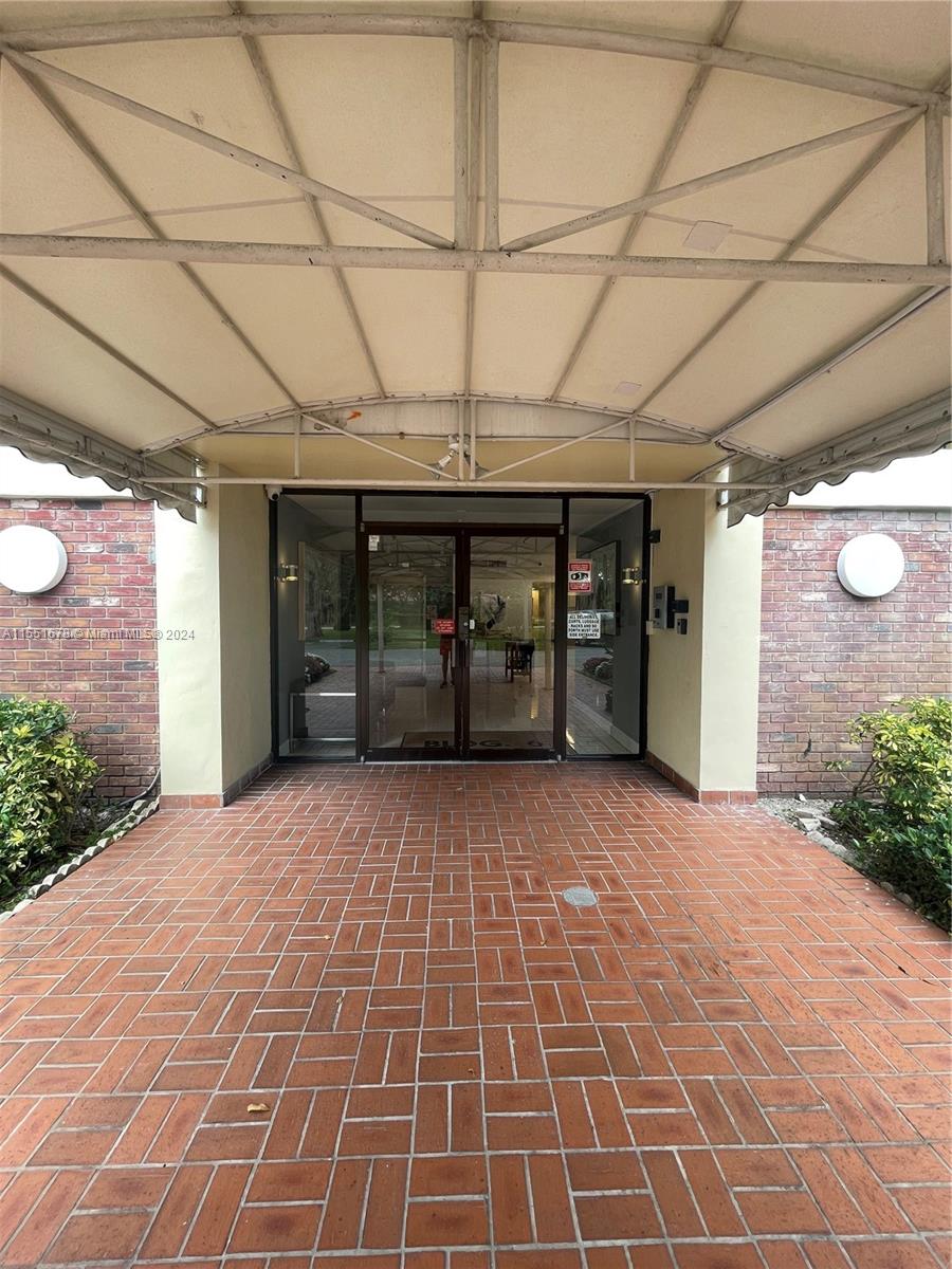 2751 Palm Aire Dr, Pompano Beach, FL, 33069 United States, 1 Bedroom Bedrooms, ,1 BathroomBathrooms,Residential,For Sale,Palm Aire Dr,A11551678