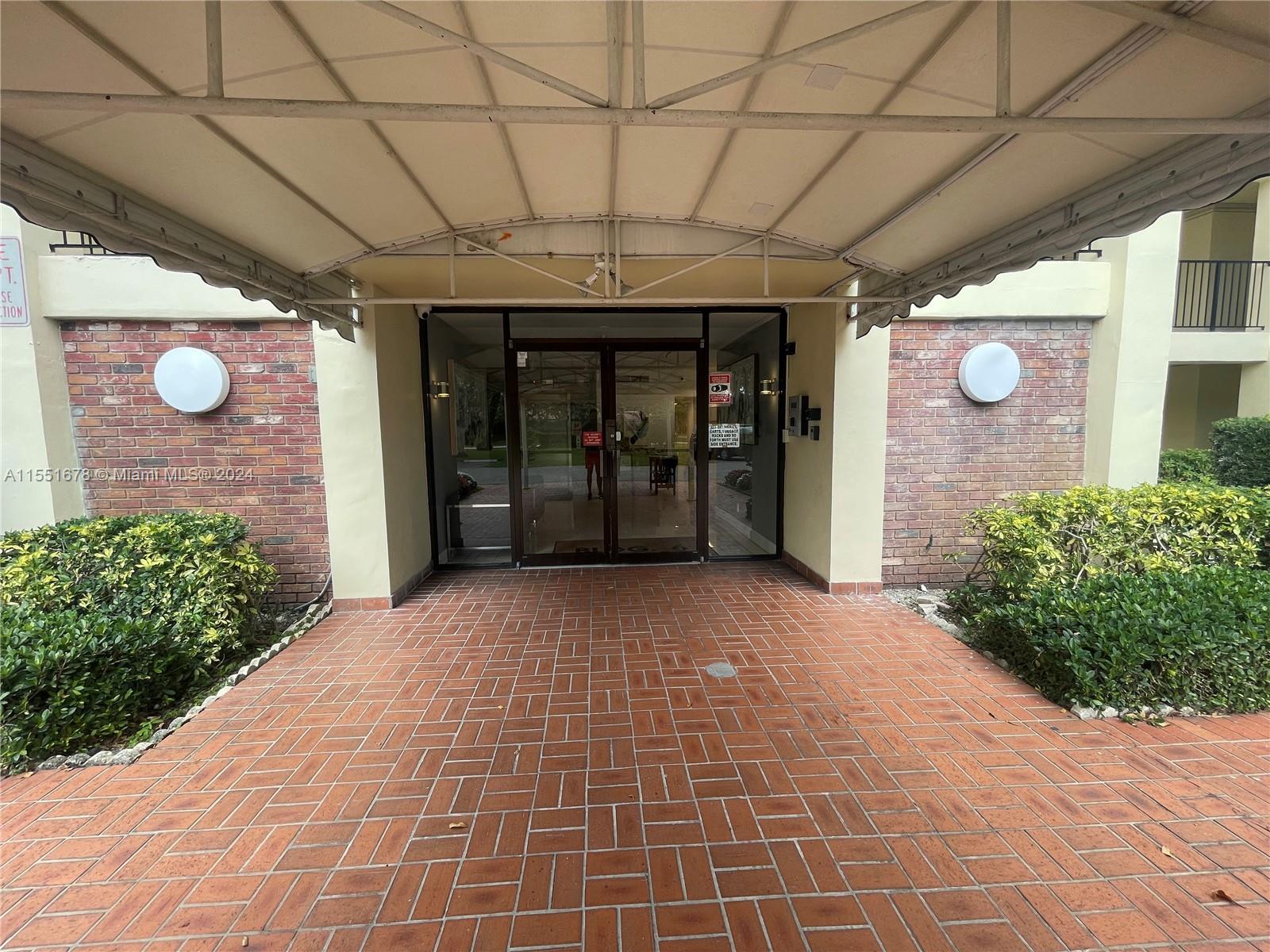 2751 Palm Aire Dr, Pompano Beach, FL, 33069 United States, 1 Bedroom Bedrooms, ,1 BathroomBathrooms,Residential,For Sale,Palm Aire Dr,A11551678