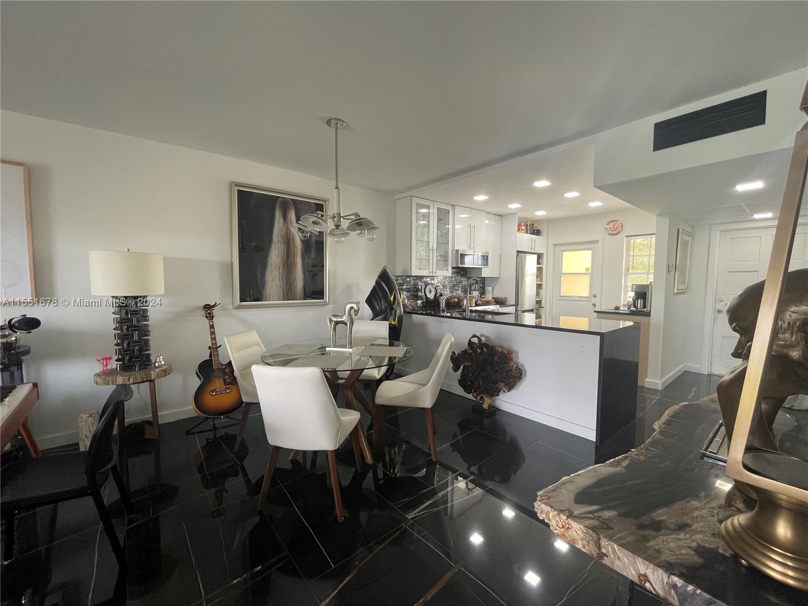 2751 Palm Aire Dr, Pompano Beach, FL, 33069 United States, 1 Bedroom Bedrooms, ,1 BathroomBathrooms,Residential,For Sale,Palm Aire Dr,A11551678