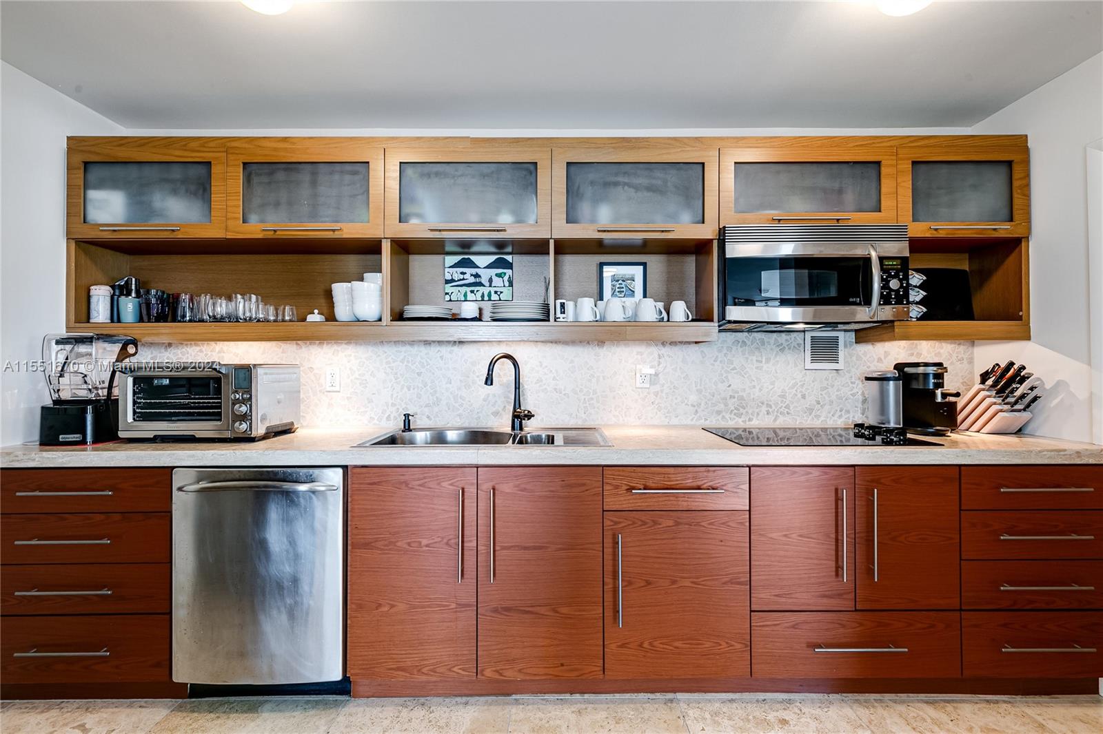 1200 West Ave, Miami Beach, FL, 33139 United States, 2 Bedrooms Bedrooms, ,2 BathroomsBathrooms,Residential,For Sale,West Ave,A11551670