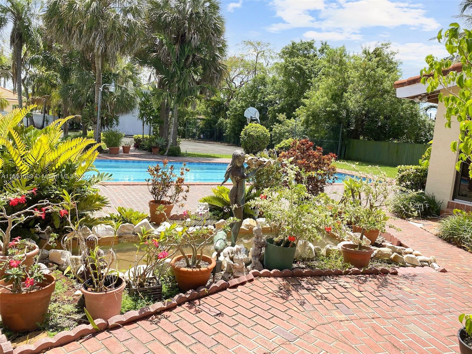 2701 113th Ave, Miami, FL, 33165 United States, 5 Bedrooms Bedrooms, ,4 BathroomsBathrooms,Residential,For Sale,113th Ave,A11551699