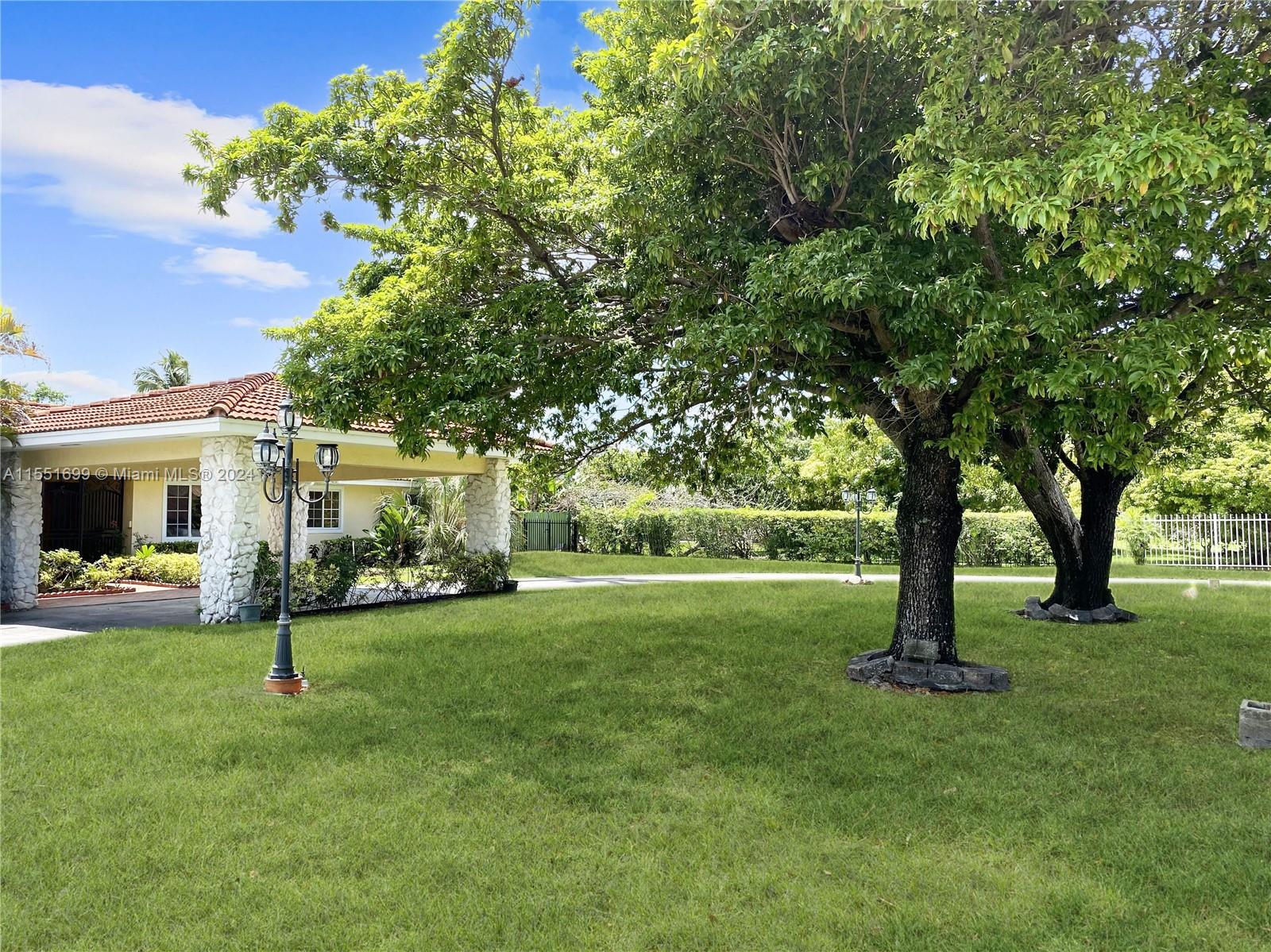 2701 113th Ave, Miami, FL, 33165 United States, 5 Bedrooms Bedrooms, ,4 BathroomsBathrooms,Residential,For Sale,113th Ave,A11551699