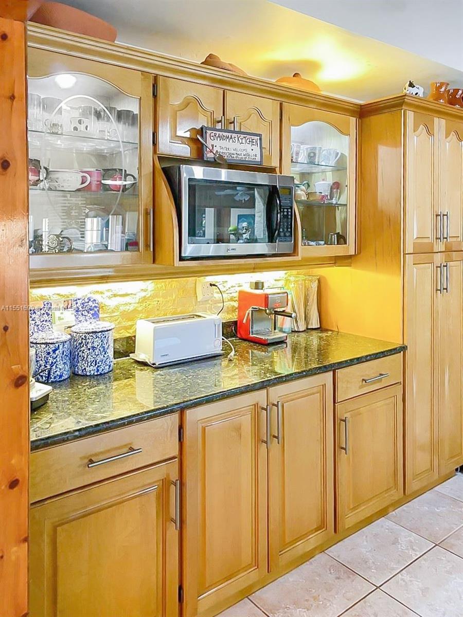 2701 113th Ave, Miami, FL, 33165 United States, 5 Bedrooms Bedrooms, ,4 BathroomsBathrooms,Residential,For Sale,113th Ave,A11551699