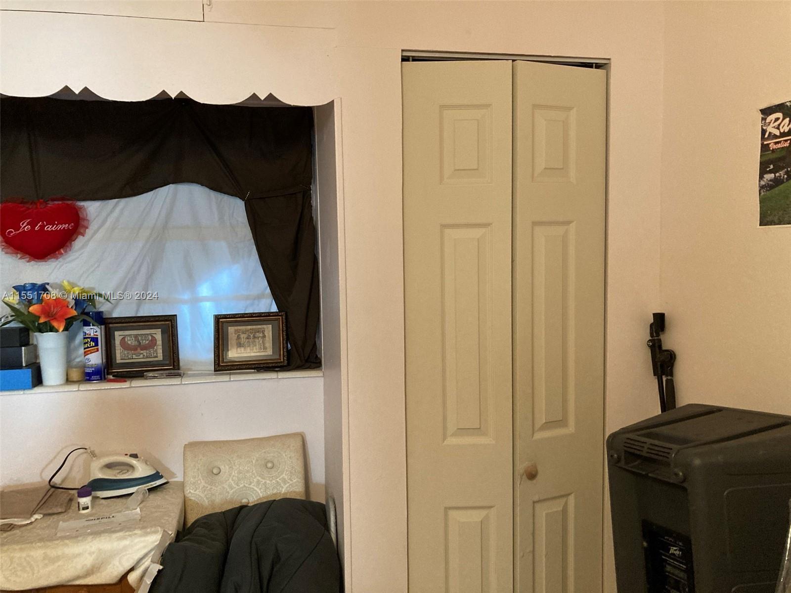 5111 Oakland Park Blvd, Lauderdale Lakes, FL, 33313 United States, 1 Bedroom Bedrooms, ,1 BathroomBathrooms,Residential,For Sale,Oakland Park Blvd,A11551708