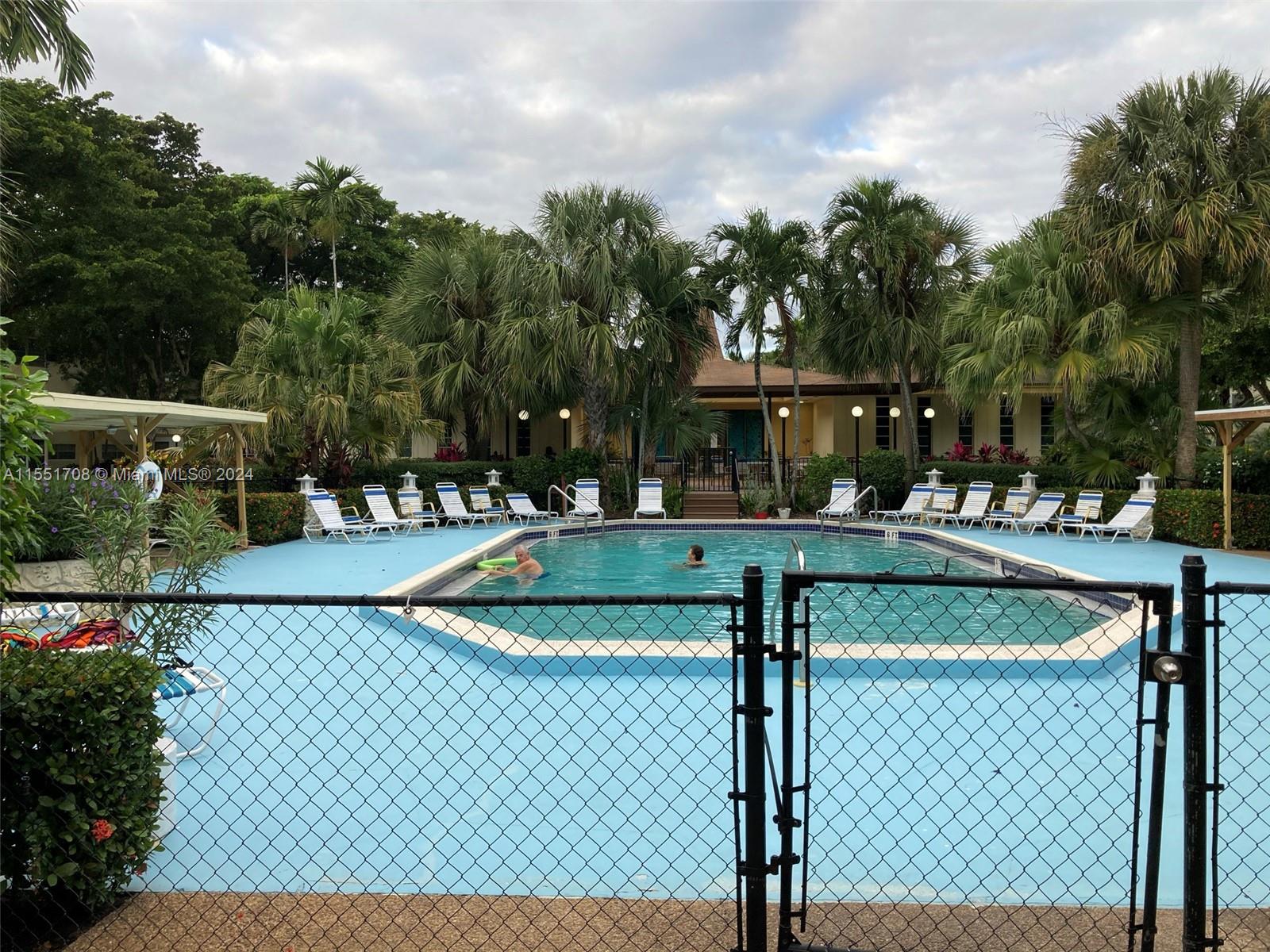 5111 Oakland Park Blvd, Lauderdale Lakes, FL, 33313 United States, 1 Bedroom Bedrooms, ,1 BathroomBathrooms,Residential,For Sale,Oakland Park Blvd,A11551708