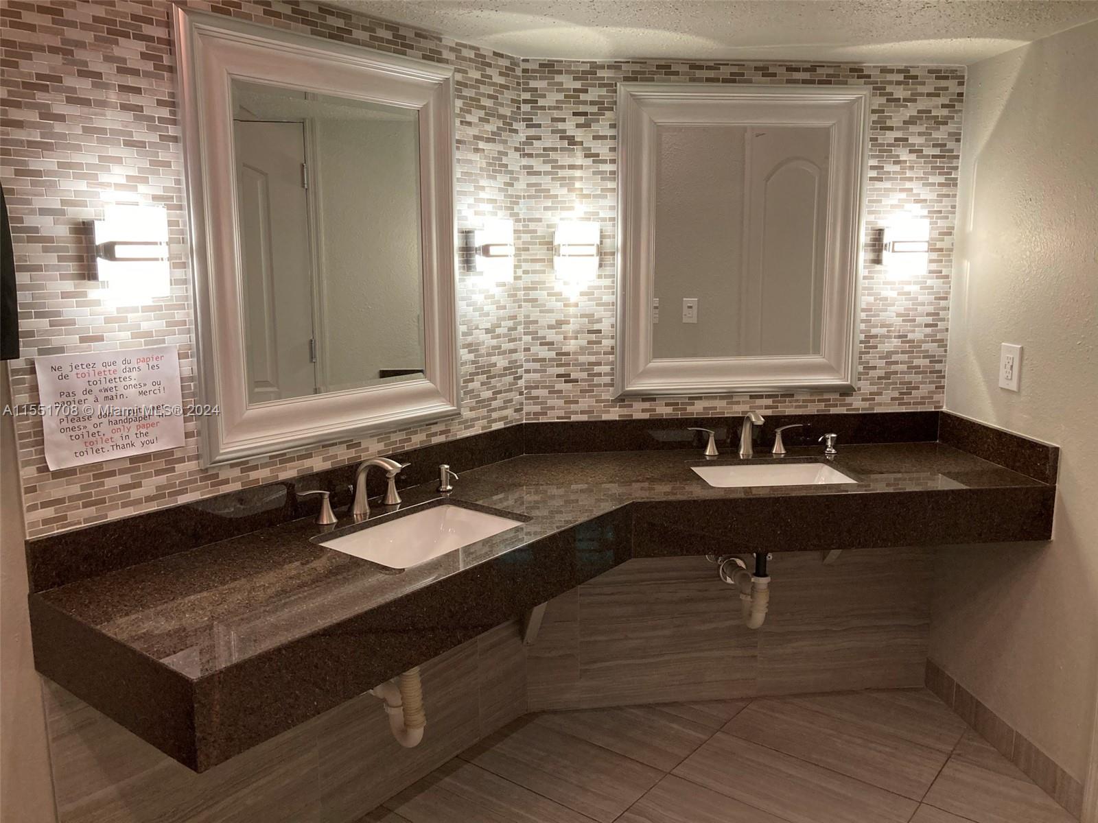 5111 Oakland Park Blvd, Lauderdale Lakes, FL, 33313 United States, 1 Bedroom Bedrooms, ,1 BathroomBathrooms,Residential,For Sale,Oakland Park Blvd,A11551708