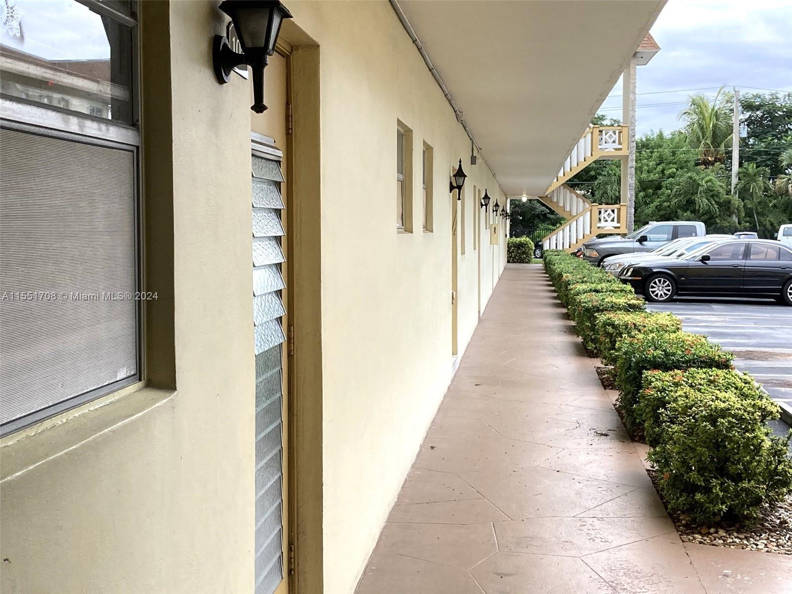 5111 Oakland Park Blvd, Lauderdale Lakes, FL, 33313 United States, 1 Bedroom Bedrooms, ,1 BathroomBathrooms,Residential,For Sale,Oakland Park Blvd,A11551708