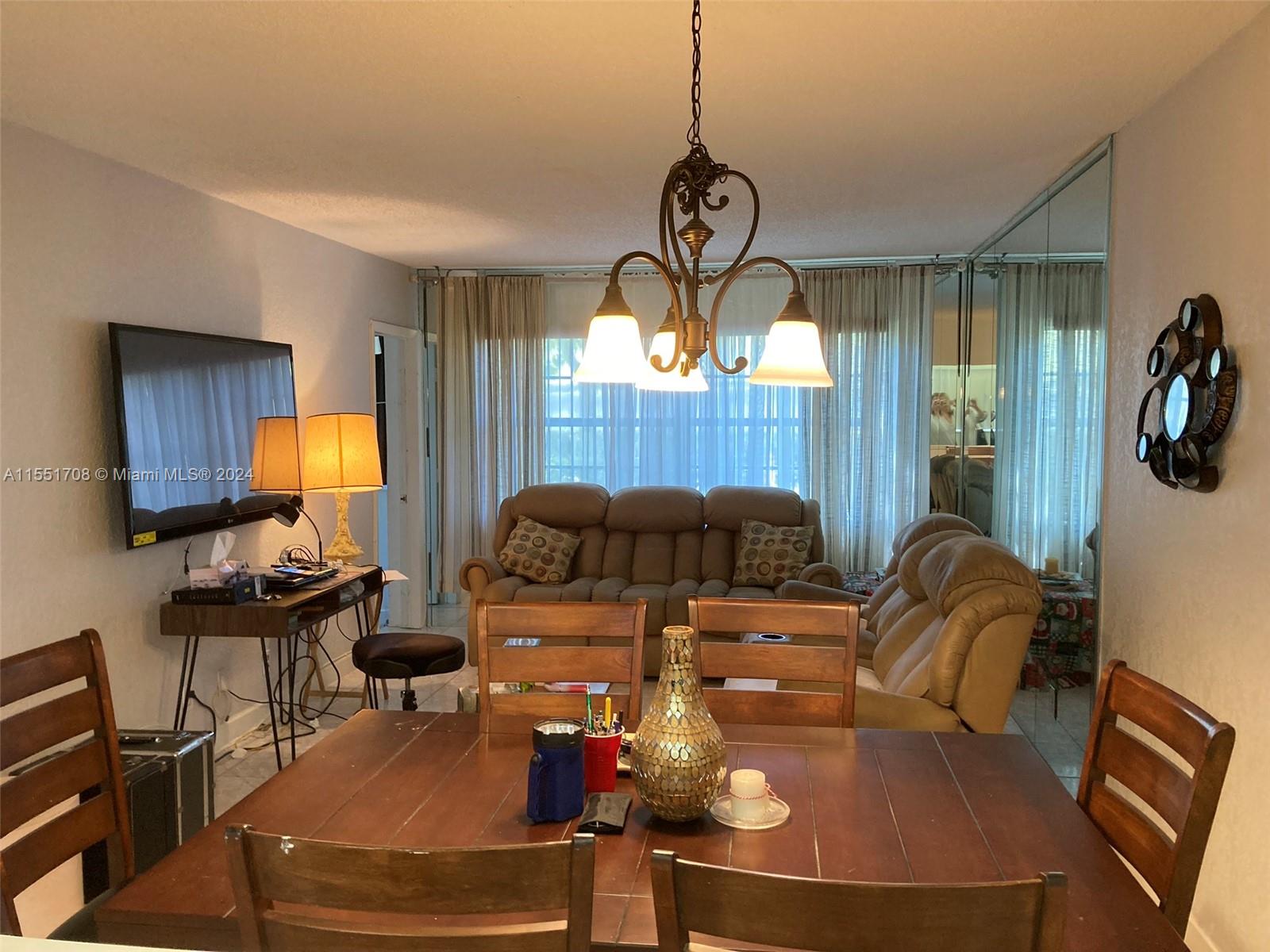 5111 Oakland Park Blvd, Lauderdale Lakes, FL, 33313 United States, 1 Bedroom Bedrooms, ,1 BathroomBathrooms,Residential,For Sale,Oakland Park Blvd,A11551708