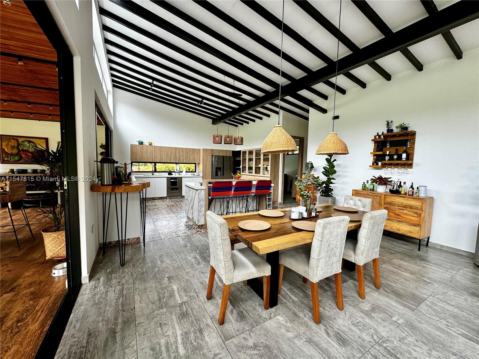 Kilometro 31 El Chuscal, FL, CO, 5 Bedrooms Bedrooms, ,5 BathroomsBathrooms,Residential,For Sale,El Chuscal,A11547815