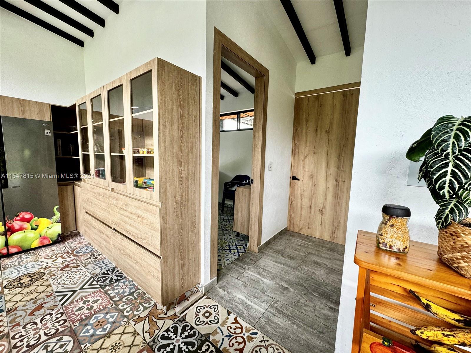 Kilometro 31 El Chuscal, FL, CO, 5 Bedrooms Bedrooms, ,5 BathroomsBathrooms,Residential,For Sale,El Chuscal,A11547815