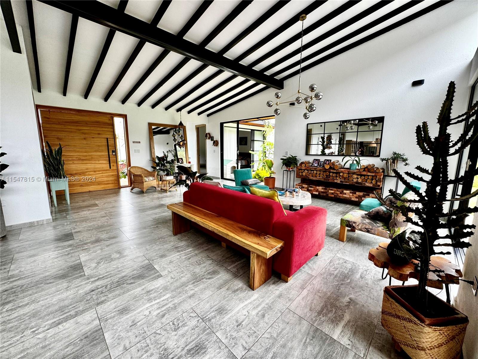 Kilometro 31 El Chuscal, FL, CO, 5 Bedrooms Bedrooms, ,5 BathroomsBathrooms,Residential,For Sale,El Chuscal,A11547815