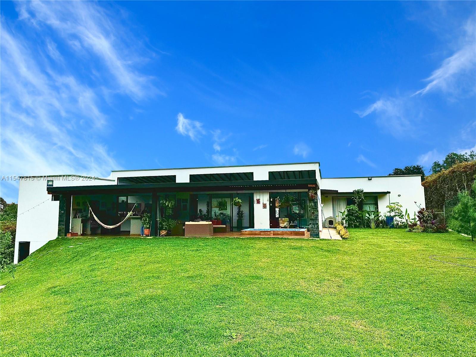 Kilometro 31 El Chuscal, FL, CO, 5 Bedrooms Bedrooms, ,5 BathroomsBathrooms,Residential,For Sale,El Chuscal,A11547815