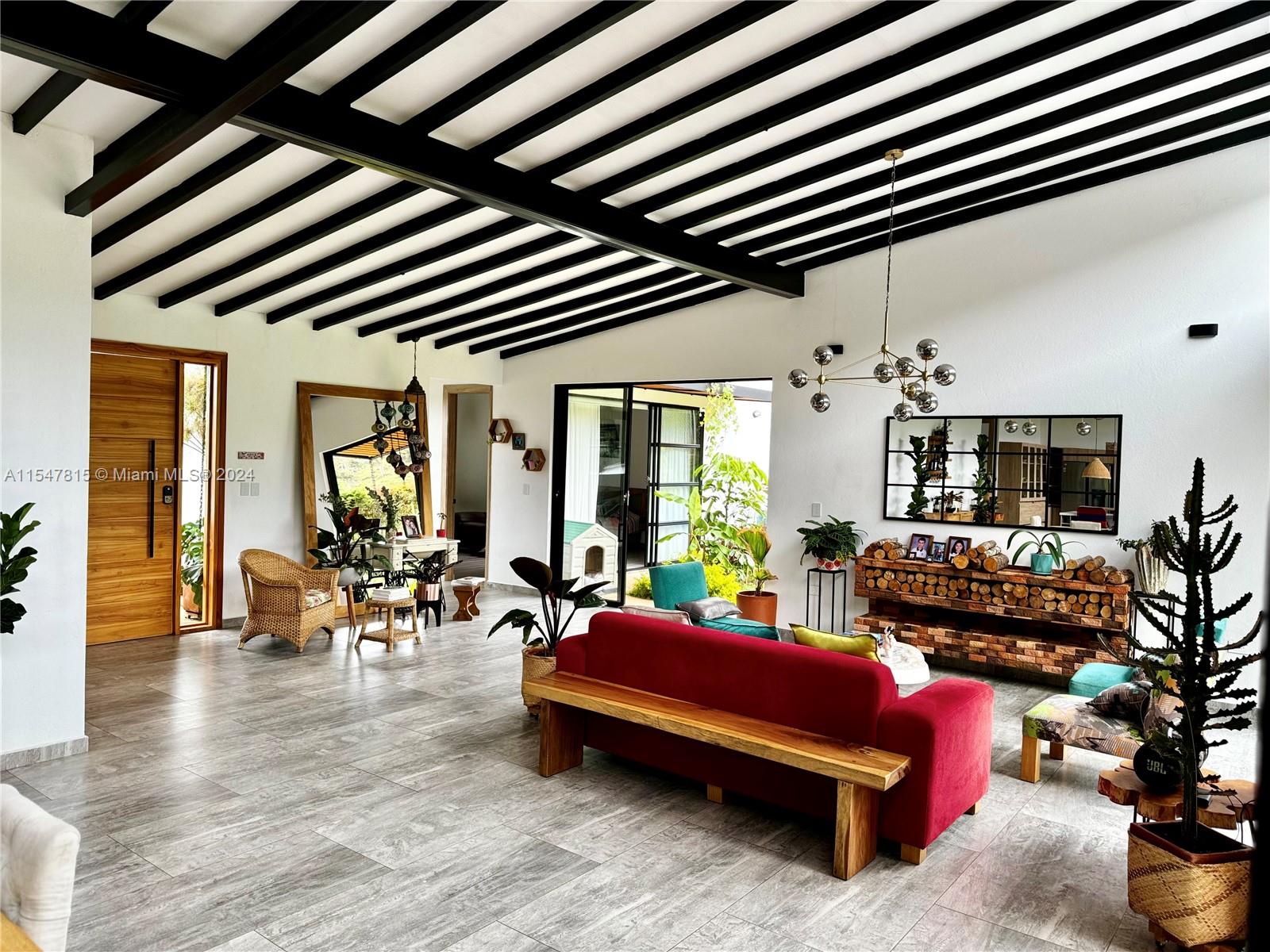 Kilometro 31 El Chuscal, FL, CO, 5 Bedrooms Bedrooms, ,5 BathroomsBathrooms,Residential,For Sale,El Chuscal,A11547815