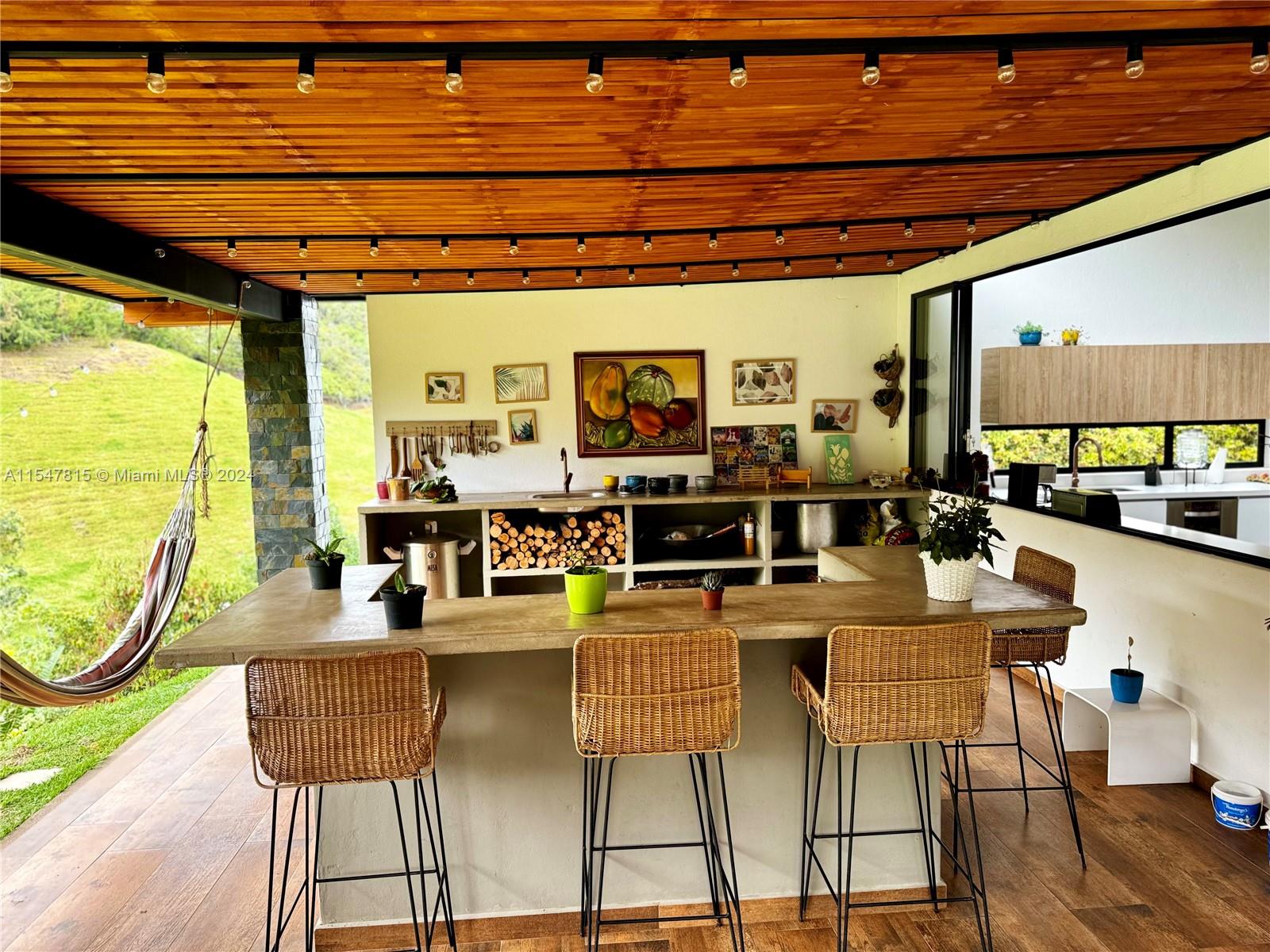 Kilometro 31 El Chuscal, FL, CO, 5 Bedrooms Bedrooms, ,5 BathroomsBathrooms,Residential,For Sale,El Chuscal,A11547815