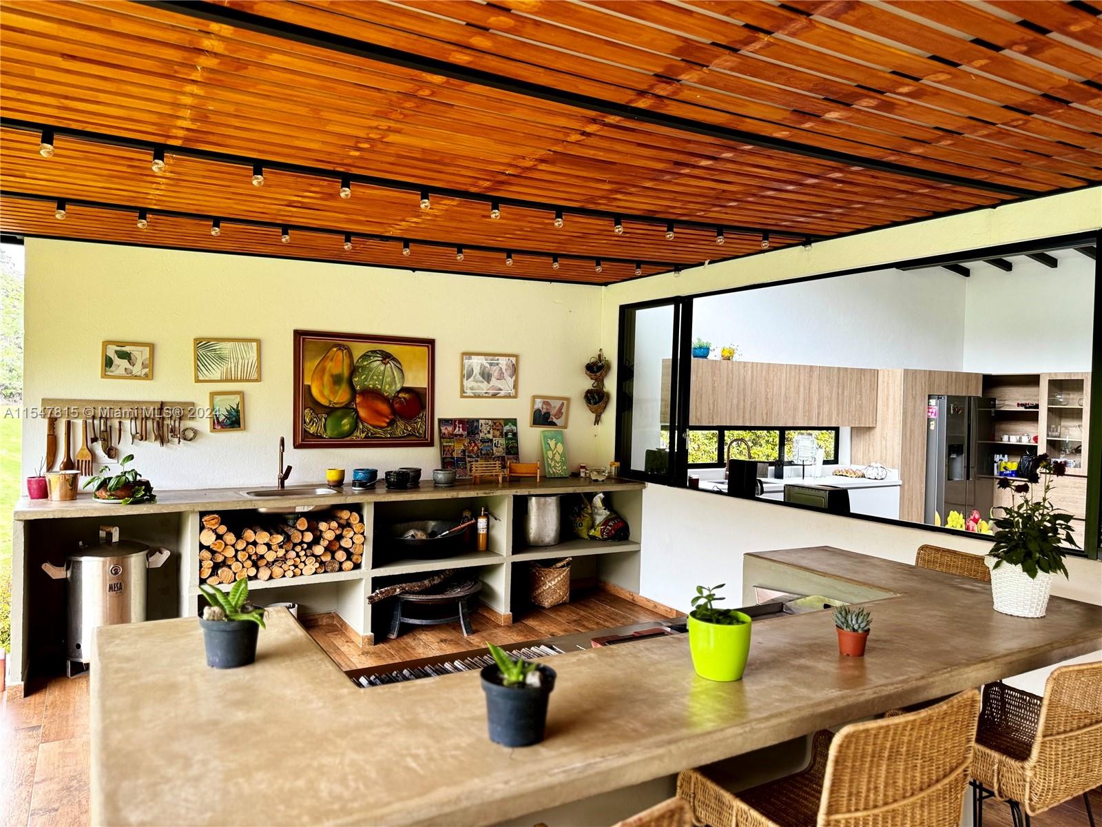 Kilometro 31 El Chuscal, FL, CO, 5 Bedrooms Bedrooms, ,5 BathroomsBathrooms,Residential,For Sale,El Chuscal,A11547815