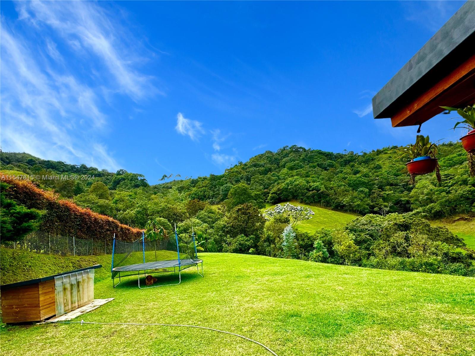 Kilometro 31 El Chuscal, FL, CO, 5 Bedrooms Bedrooms, ,5 BathroomsBathrooms,Residential,For Sale,El Chuscal,A11547815