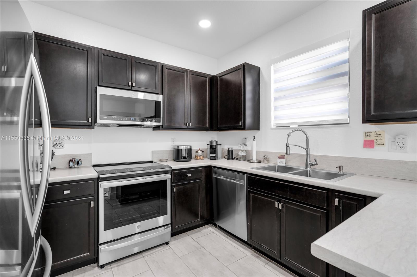 3325 1st St, Homestead, FL, 33033 United States, 3 Bedrooms Bedrooms, ,2 BathroomsBathrooms,Residential,For Sale,1st St,A11550838