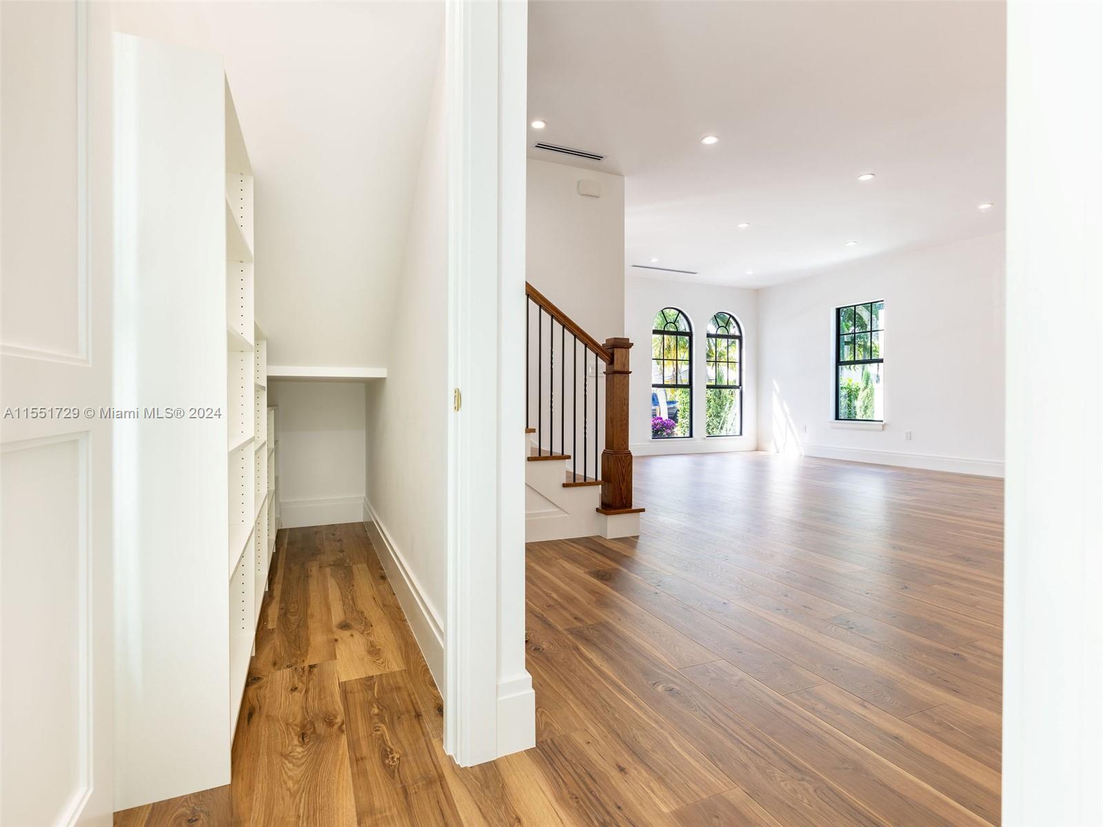 West Palm Beach, FL, 33401 United States, 3 Bedrooms Bedrooms, ,2 BathroomsBathrooms,Residential,For Sale,A11551729