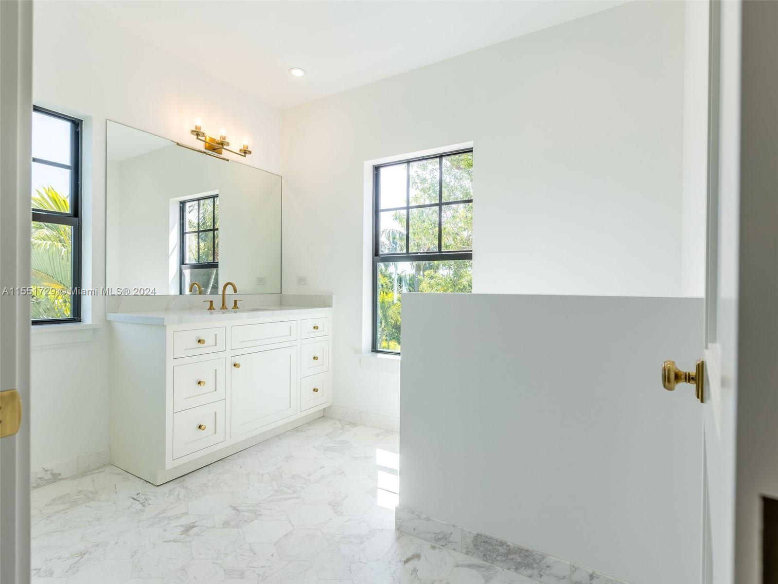 West Palm Beach, FL, 33401 United States, 3 Bedrooms Bedrooms, ,2 BathroomsBathrooms,Residential,For Sale,A11551729