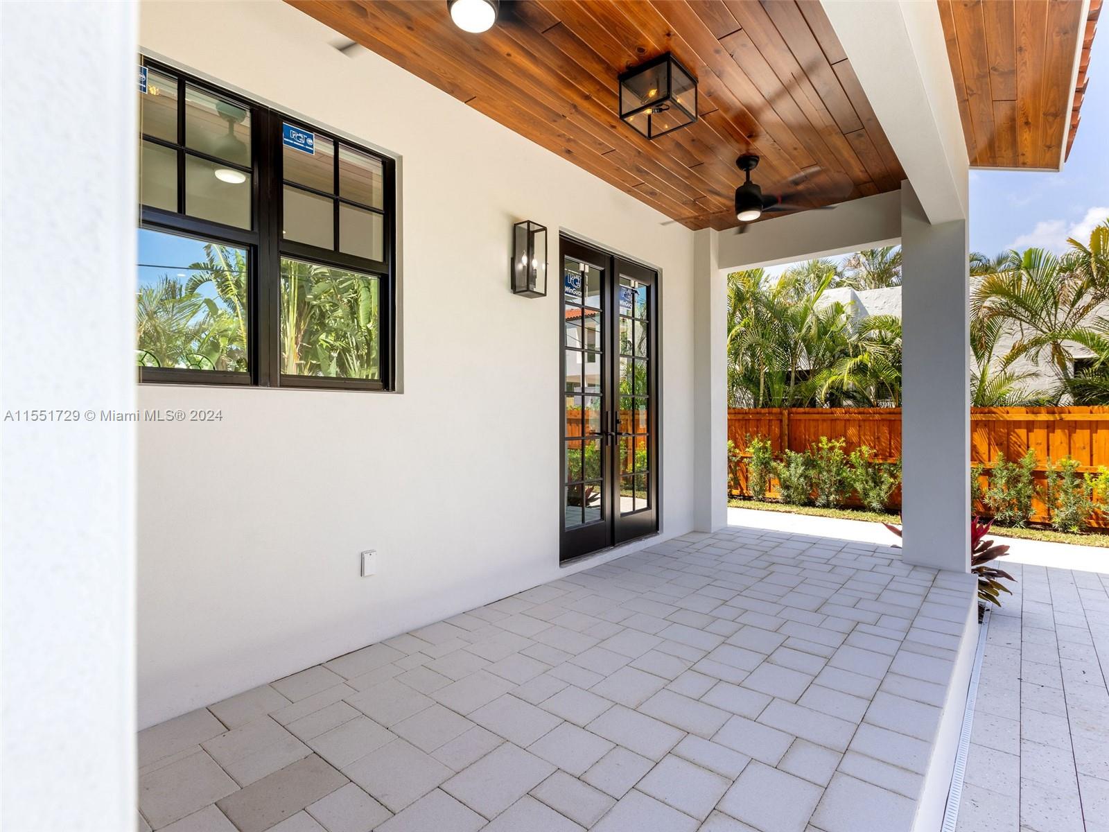 West Palm Beach, FL, 33401 United States, 3 Bedrooms Bedrooms, ,2 BathroomsBathrooms,Residential,For Sale,A11551729