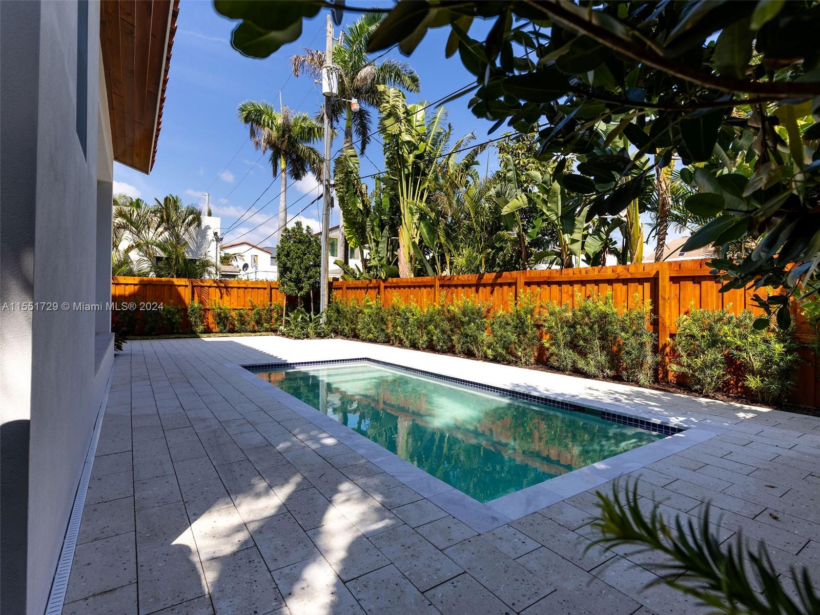West Palm Beach, FL, 33401 United States, 3 Bedrooms Bedrooms, ,2 BathroomsBathrooms,Residential,For Sale,A11551729