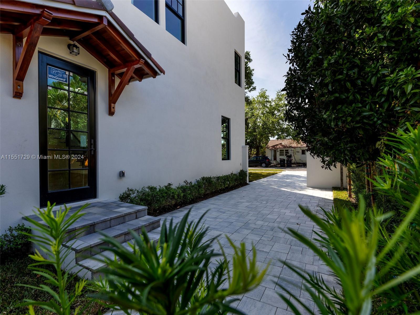 West Palm Beach, FL, 33401 United States, 3 Bedrooms Bedrooms, ,2 BathroomsBathrooms,Residential,For Sale,A11551729
