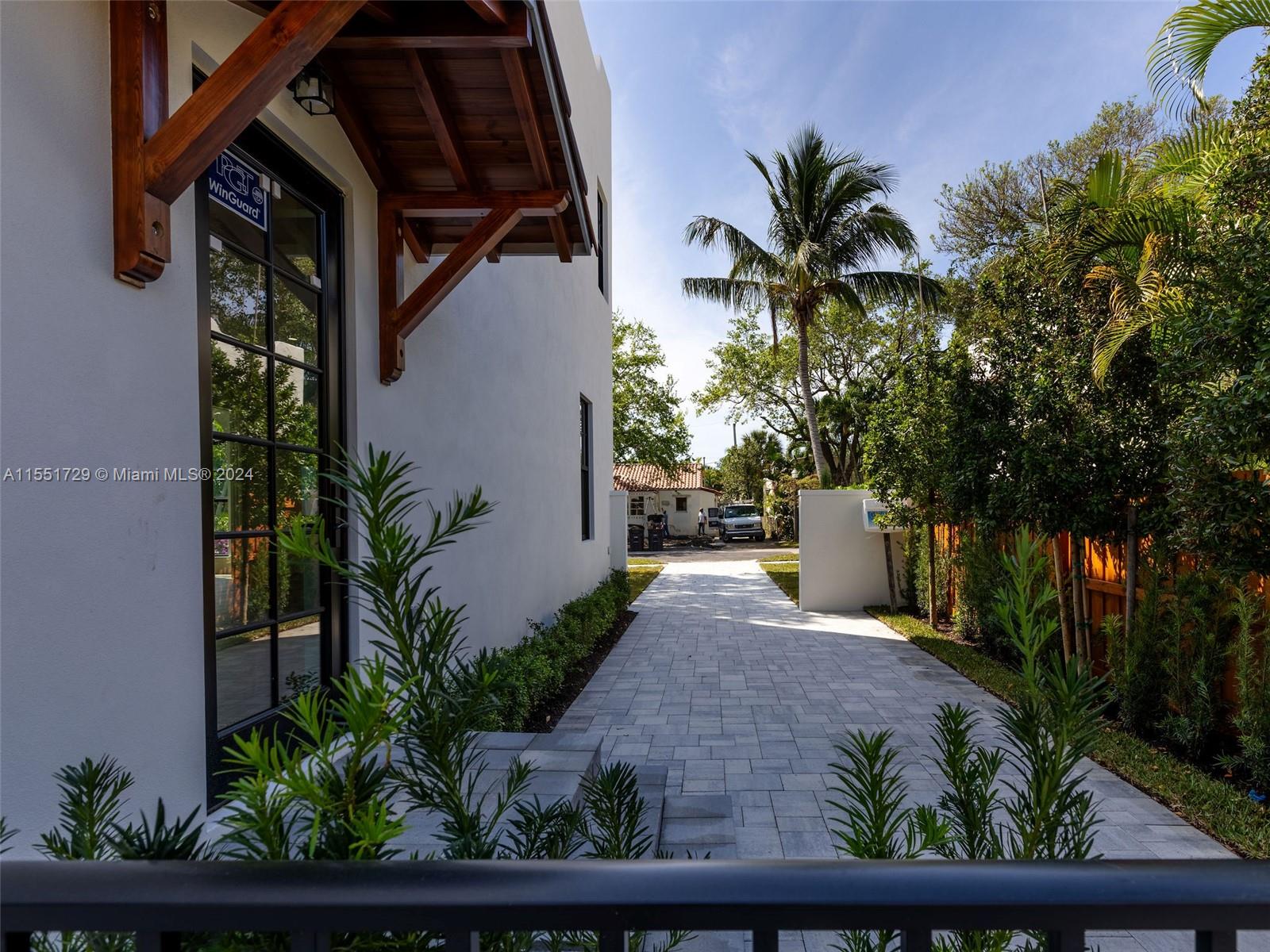 West Palm Beach, FL, 33401 United States, 3 Bedrooms Bedrooms, ,2 BathroomsBathrooms,Residential,For Sale,A11551729