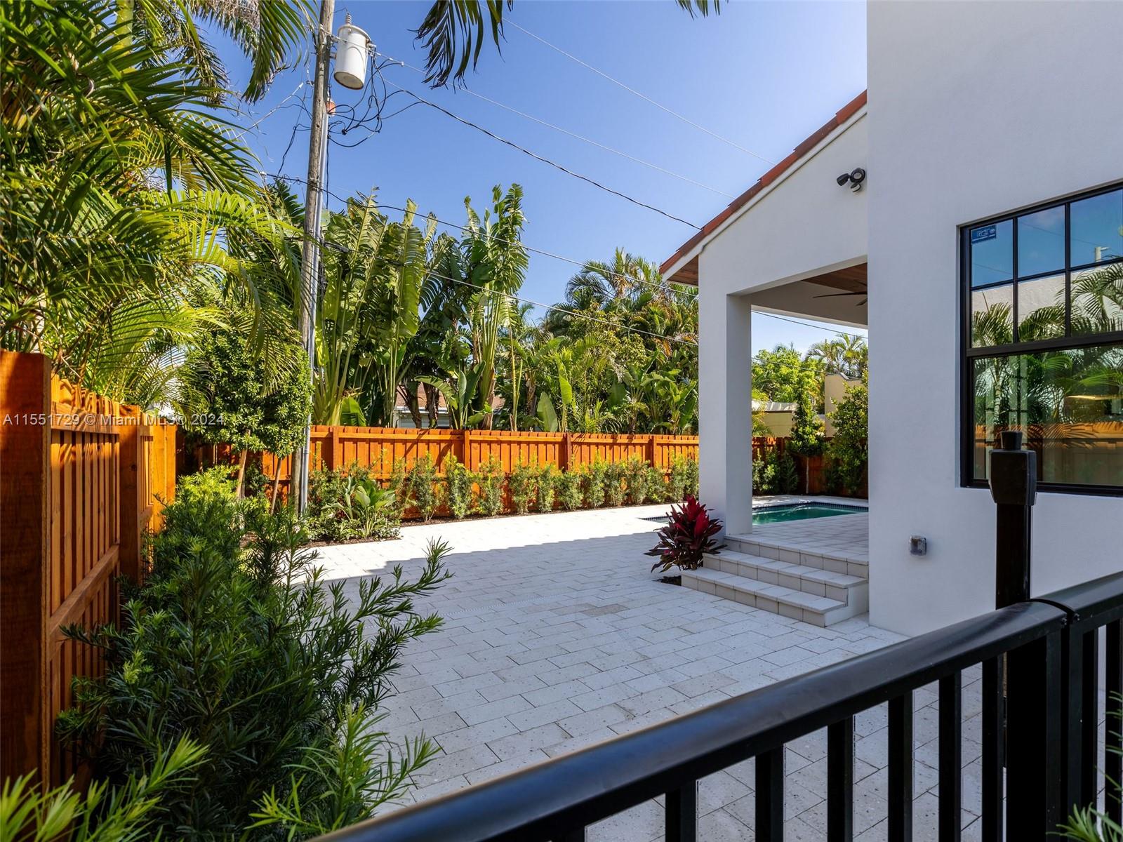 West Palm Beach, FL, 33401 United States, 3 Bedrooms Bedrooms, ,2 BathroomsBathrooms,Residential,For Sale,A11551729