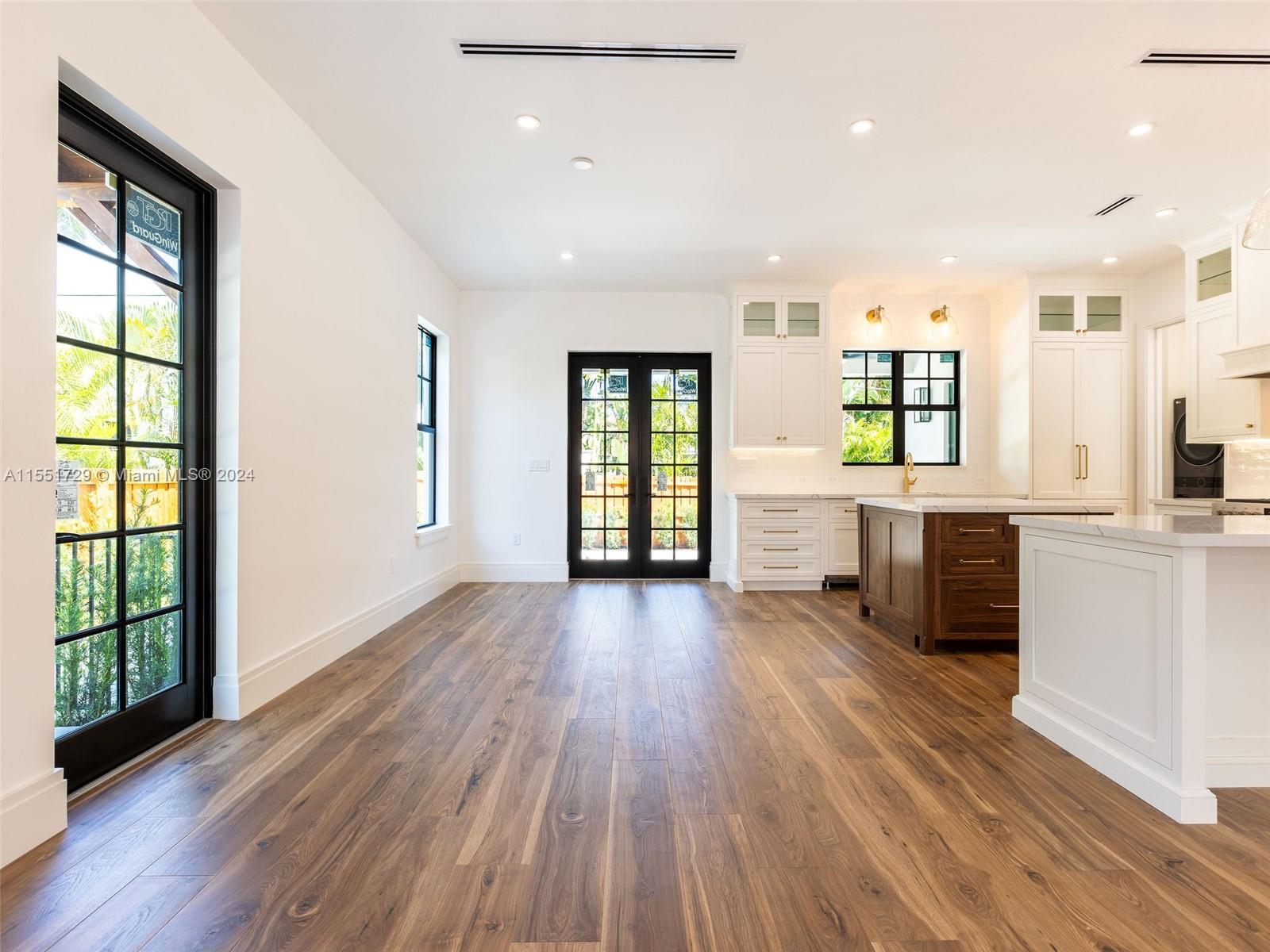 West Palm Beach, FL, 33401 United States, 3 Bedrooms Bedrooms, ,2 BathroomsBathrooms,Residential,For Sale,A11551729