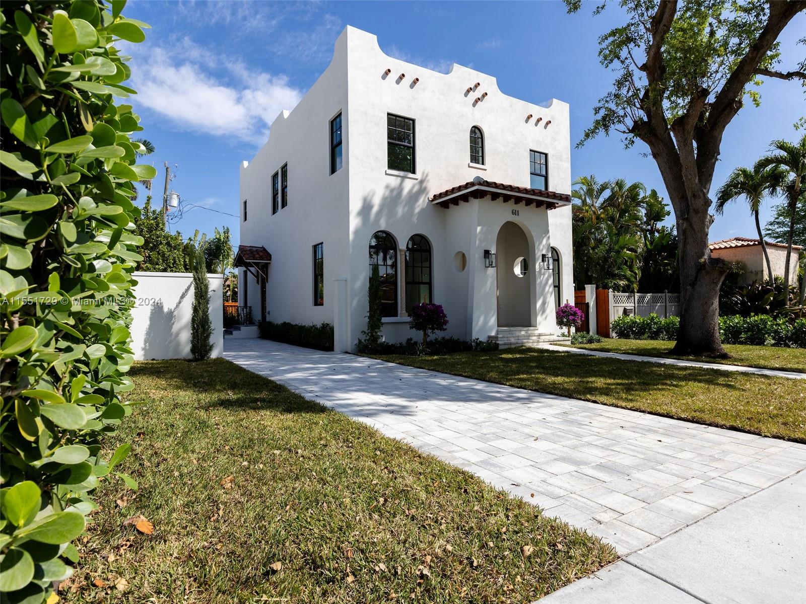 West Palm Beach, FL, 33401 United States, 3 Bedrooms Bedrooms, ,2 BathroomsBathrooms,Residential,For Sale,A11551729