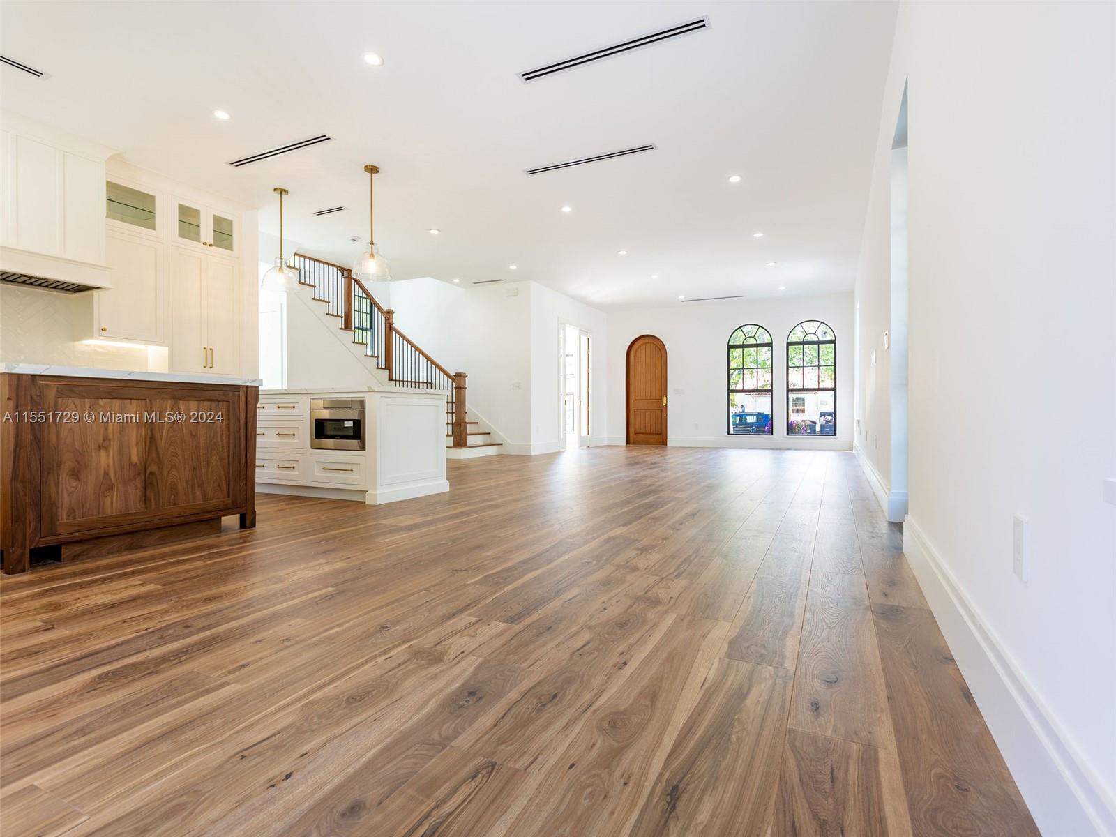 West Palm Beach, FL, 33401 United States, 3 Bedrooms Bedrooms, ,2 BathroomsBathrooms,Residential,For Sale,A11551729