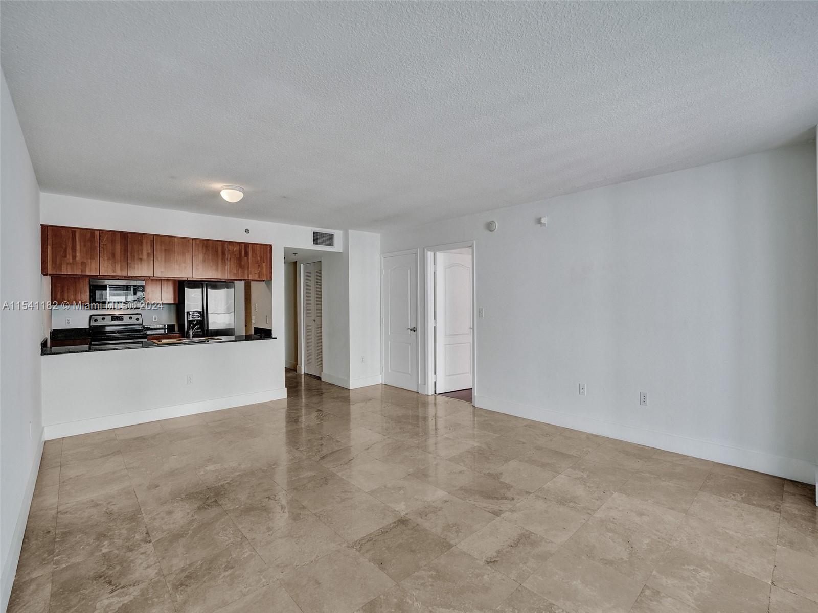 1200 Brickell Bay Dr, Miami, FL, 33131 United States, 1 Bedroom Bedrooms, ,1 BathroomBathrooms,Residential,For Sale,Brickell Bay Dr,A11541182