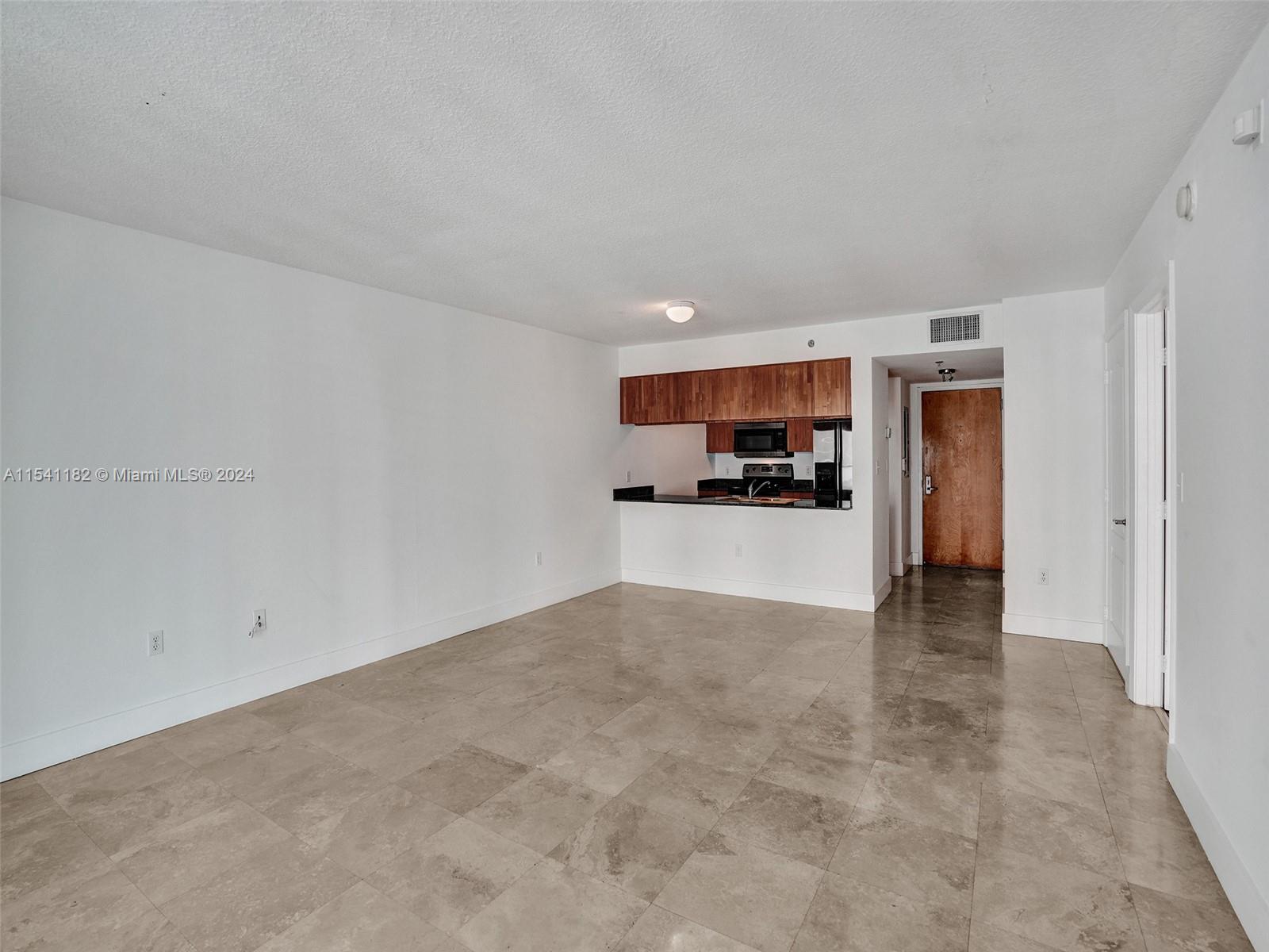 1200 Brickell Bay Dr, Miami, FL, 33131 United States, 1 Bedroom Bedrooms, ,1 BathroomBathrooms,Residential,For Sale,Brickell Bay Dr,A11541182