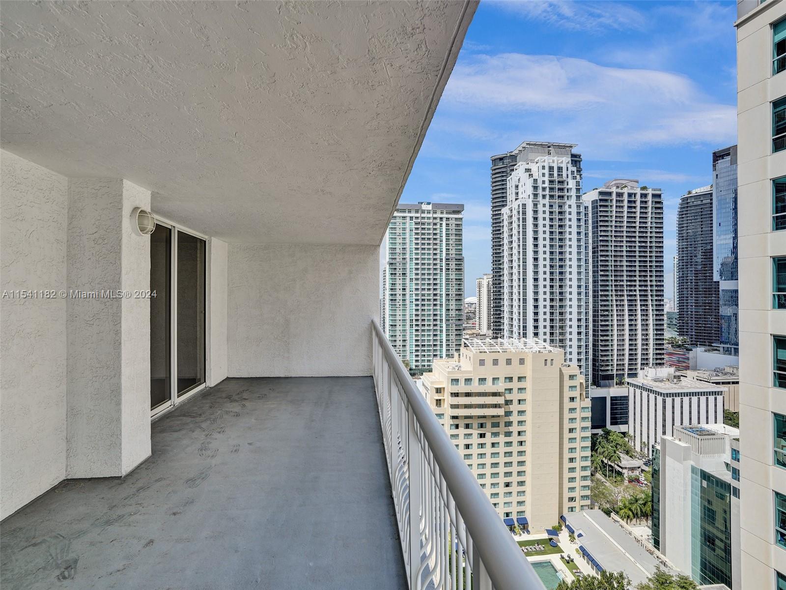 1200 Brickell Bay Dr, Miami, FL, 33131 United States, 1 Bedroom Bedrooms, ,1 BathroomBathrooms,Residential,For Sale,Brickell Bay Dr,A11541182