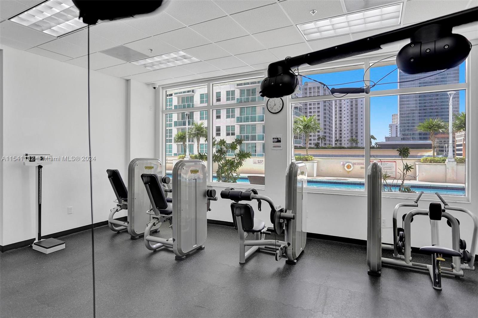 1200 Brickell Bay Dr, Miami, FL, 33131 United States, 1 Bedroom Bedrooms, ,1 BathroomBathrooms,Residential,For Sale,Brickell Bay Dr,A11541182
