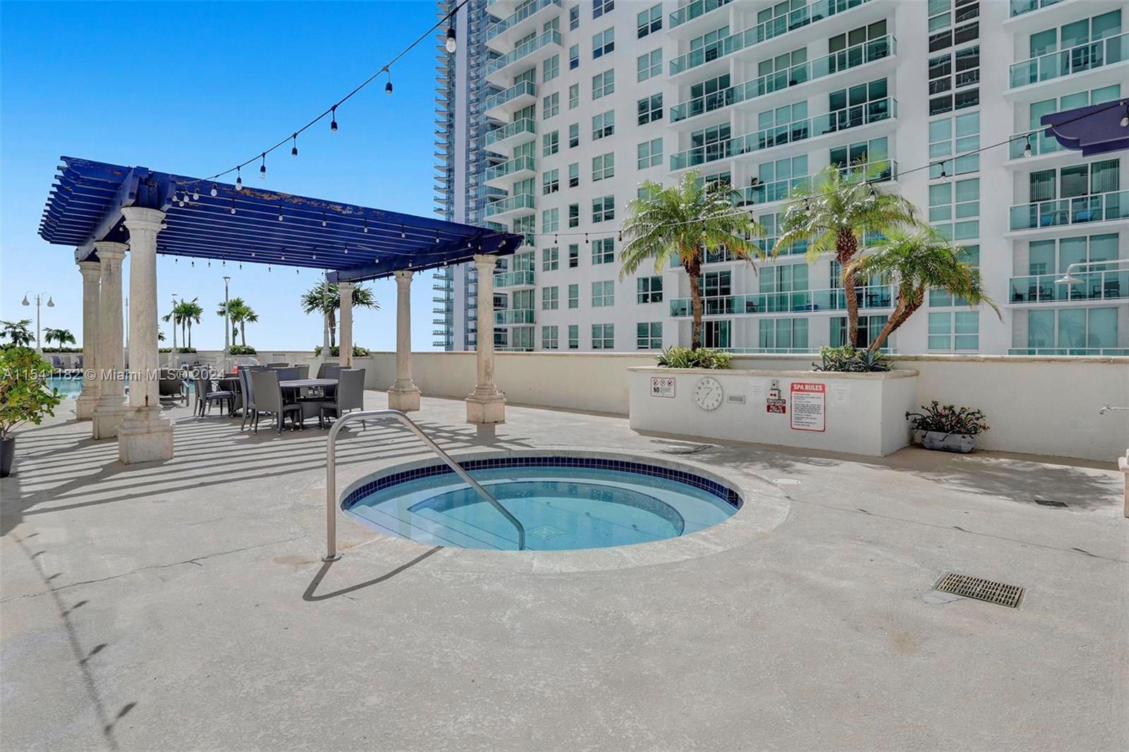 1200 Brickell Bay Dr, Miami, FL, 33131 United States, 1 Bedroom Bedrooms, ,1 BathroomBathrooms,Residential,For Sale,Brickell Bay Dr,A11541182