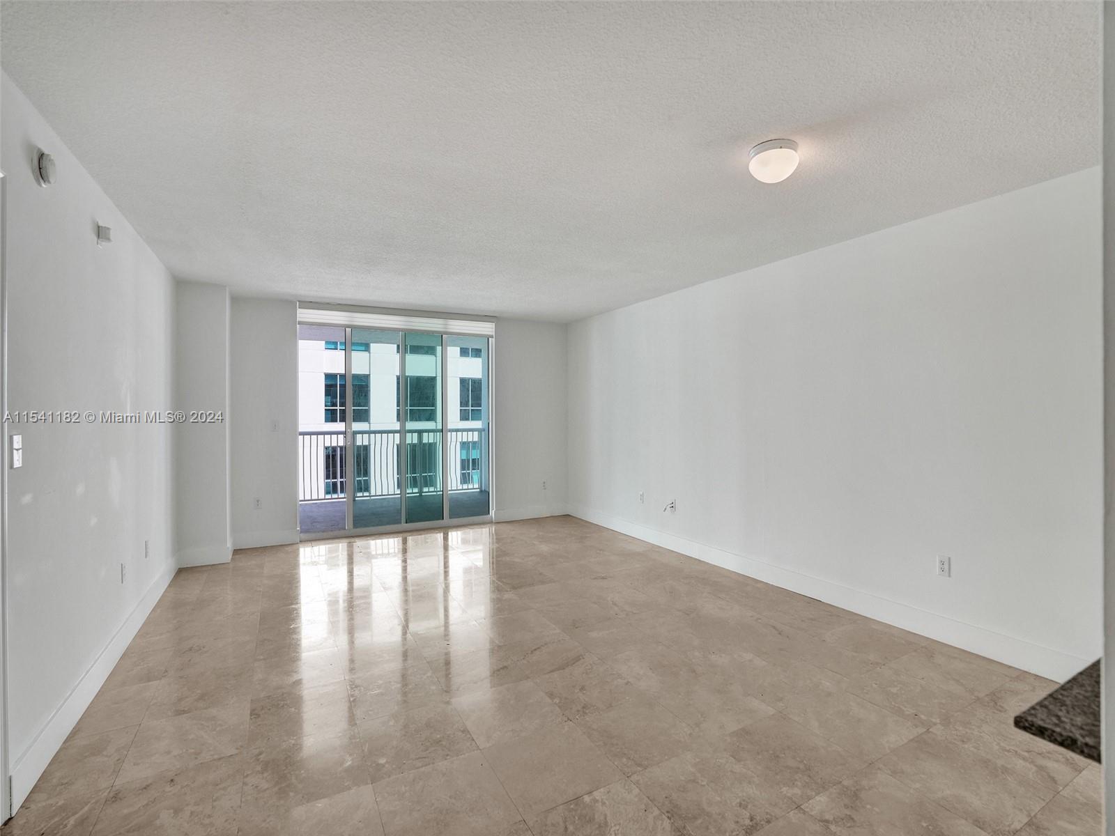 1200 Brickell Bay Dr, Miami, FL, 33131 United States, 1 Bedroom Bedrooms, ,1 BathroomBathrooms,Residential,For Sale,Brickell Bay Dr,A11541182