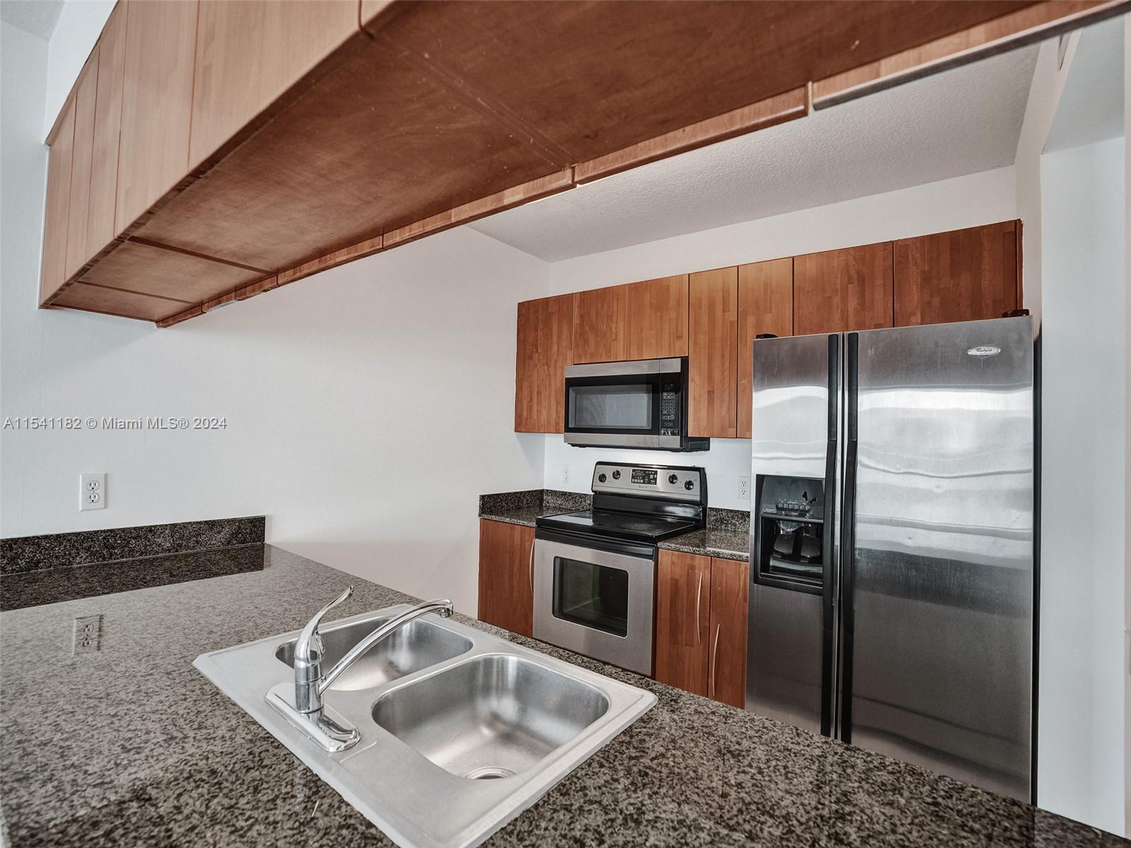 1200 Brickell Bay Dr, Miami, FL, 33131 United States, 1 Bedroom Bedrooms, ,1 BathroomBathrooms,Residential,For Sale,Brickell Bay Dr,A11541182