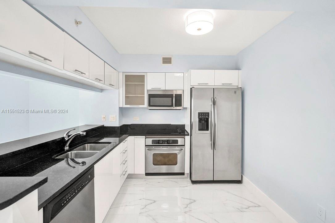 31 5th St, Miami, FL, 33131 United States, 1 Bedroom Bedrooms, ,1 BathroomBathrooms,Residential,For Sale,5th St,A11551523