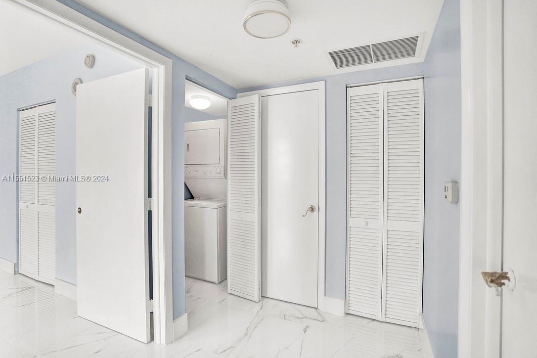31 5th St, Miami, FL, 33131 United States, 1 Bedroom Bedrooms, ,1 BathroomBathrooms,Residential,For Sale,5th St,A11551523