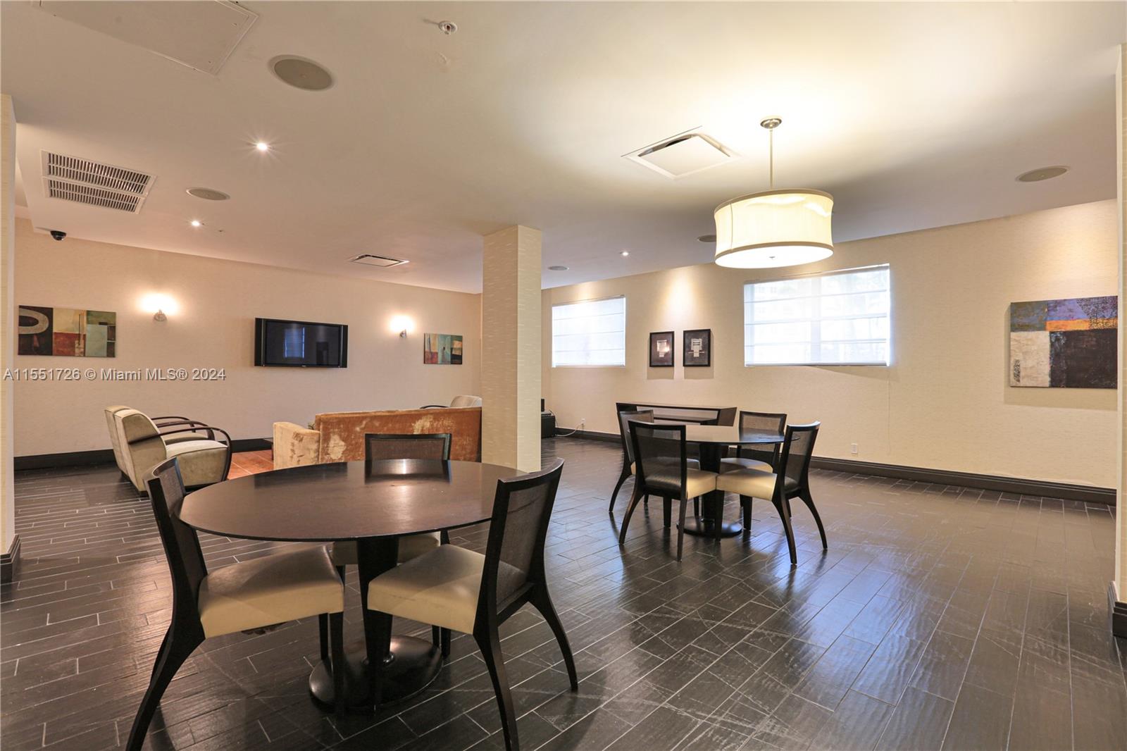 3901 Ocean Dr, Hollywood, FL, 33019 United States, 2 Bedrooms Bedrooms, ,2 BathroomsBathrooms,Residential,For Sale,Ocean Dr,A11551726