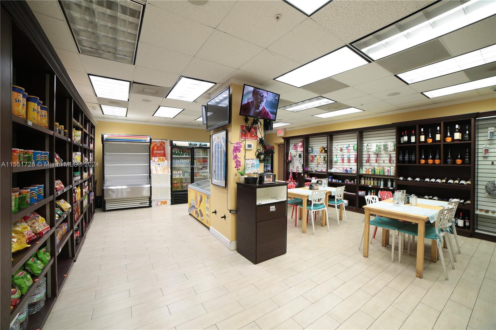 3901 S Ocean Dr 11P, Hollywood, Florida 33019, 2 Bedrooms Bedrooms, ,2 BathroomsBathrooms,Residential,For Sale,3901 S Ocean Dr 11P,A11551726