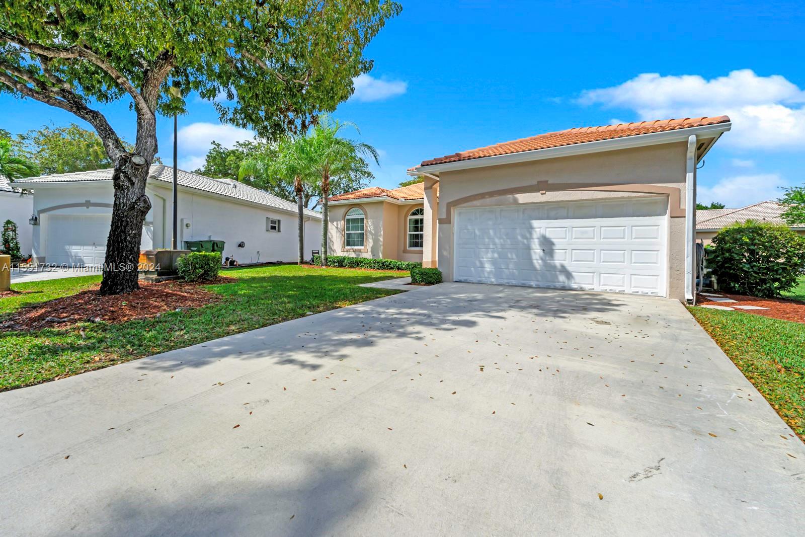 2580 SE 5th Ct, Homestead, Florida 33033, 3 Bedrooms Bedrooms, ,2 BathroomsBathrooms,Residential,For Sale,2580 SE 5th Ct,A11551732