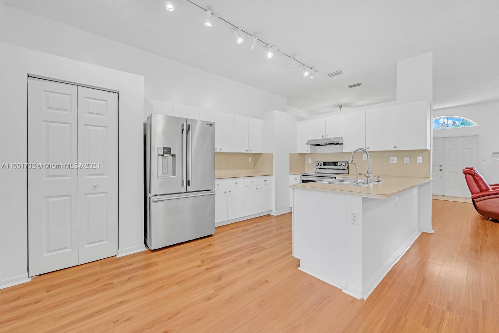 2580 SE 5th Ct, Homestead, Florida 33033, 3 Bedrooms Bedrooms, ,2 BathroomsBathrooms,Residential,For Sale,2580 SE 5th Ct,A11551732