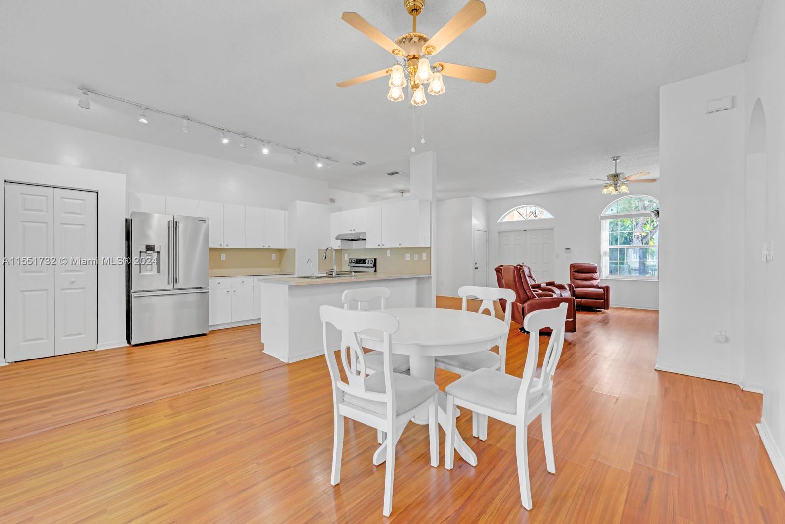 2580 SE 5th Ct, Homestead, Florida 33033, 3 Bedrooms Bedrooms, ,2 BathroomsBathrooms,Residential,For Sale,2580 SE 5th Ct,A11551732