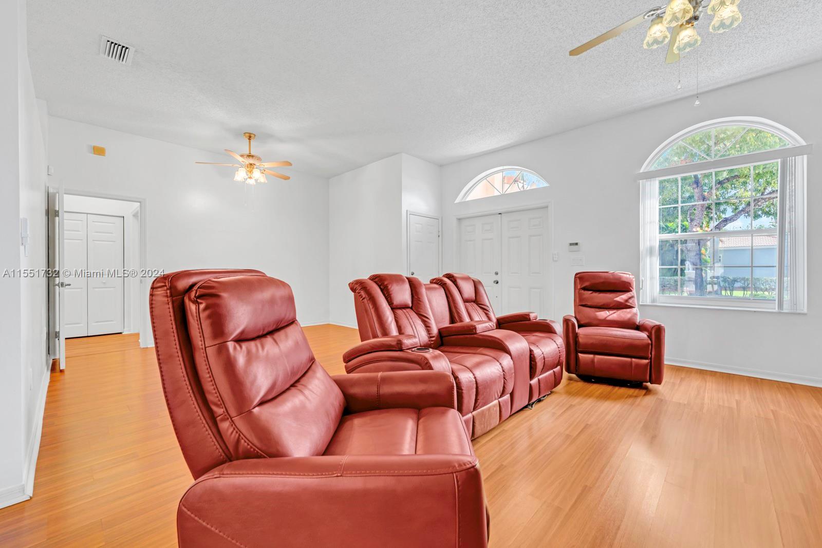 2580 SE 5th Ct, Homestead, Florida 33033, 3 Bedrooms Bedrooms, ,2 BathroomsBathrooms,Residential,For Sale,2580 SE 5th Ct,A11551732