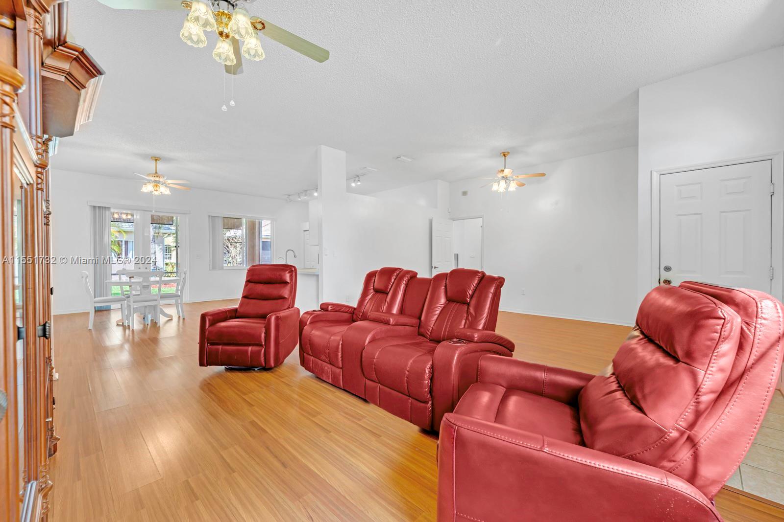 2580 SE 5th Ct, Homestead, Florida 33033, 3 Bedrooms Bedrooms, ,2 BathroomsBathrooms,Residential,For Sale,2580 SE 5th Ct,A11551732