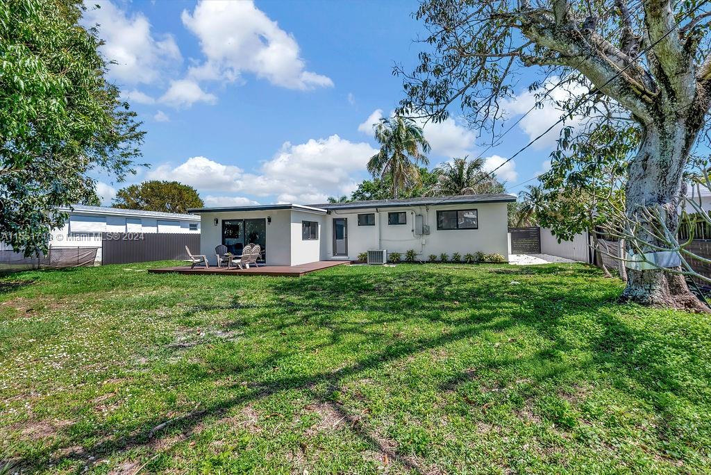 1135 49th Ter, Plantation, FL, 33317 United States, 3 Bedrooms Bedrooms, ,2 BathroomsBathrooms,Residential,For Sale,49th Ter,A11551749