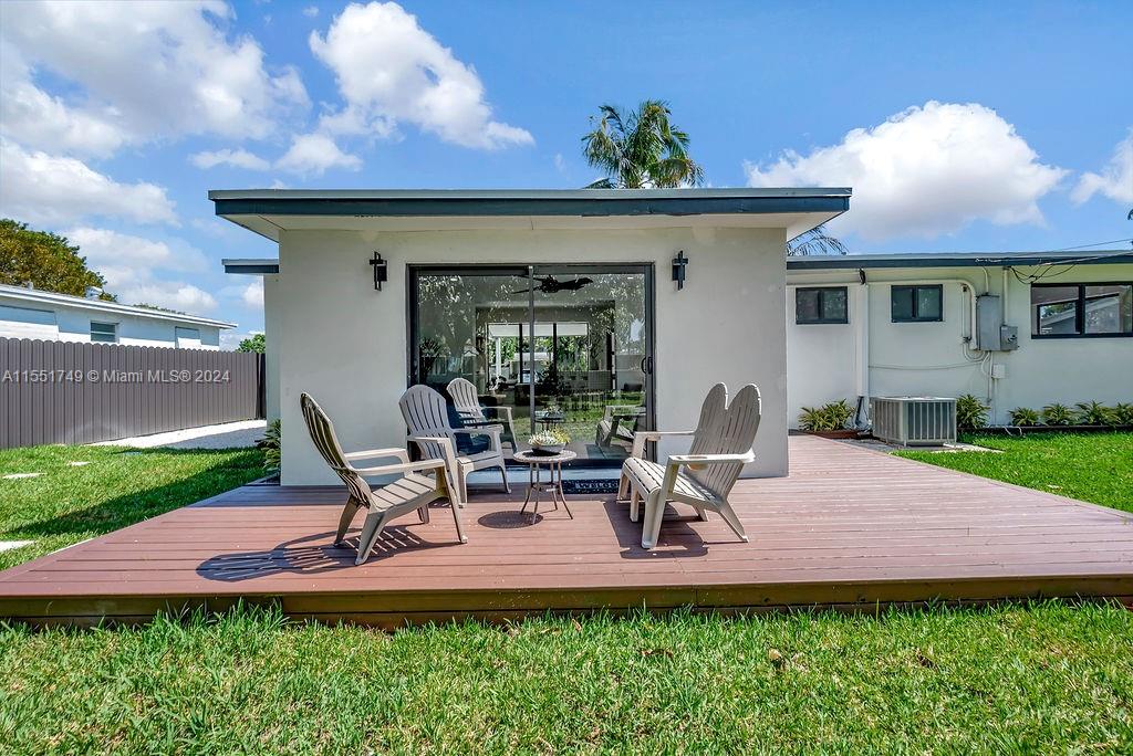 1135 49th Ter, Plantation, FL, 33317 United States, 3 Bedrooms Bedrooms, ,2 BathroomsBathrooms,Residential,For Sale,49th Ter,A11551749